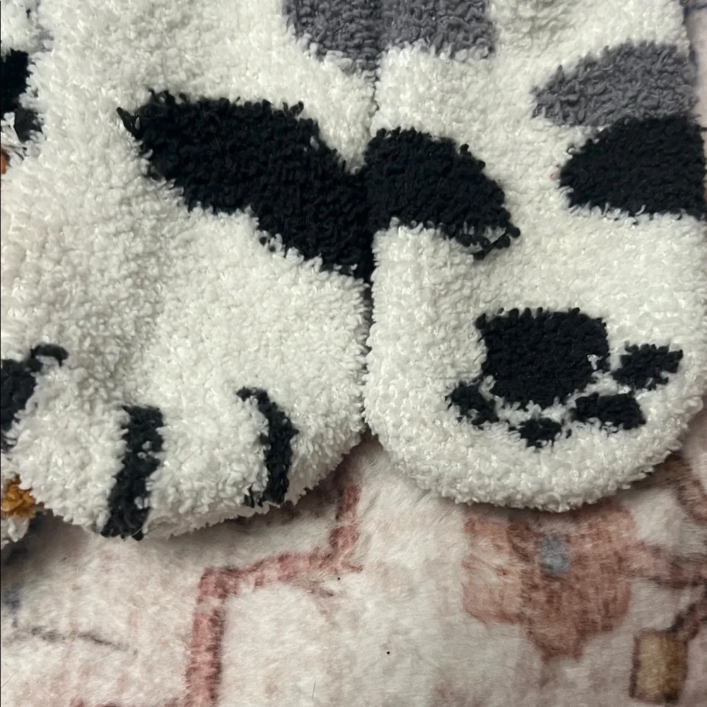 Cat Lovers Cute Cat Paw Fuzzy Socks Bundle